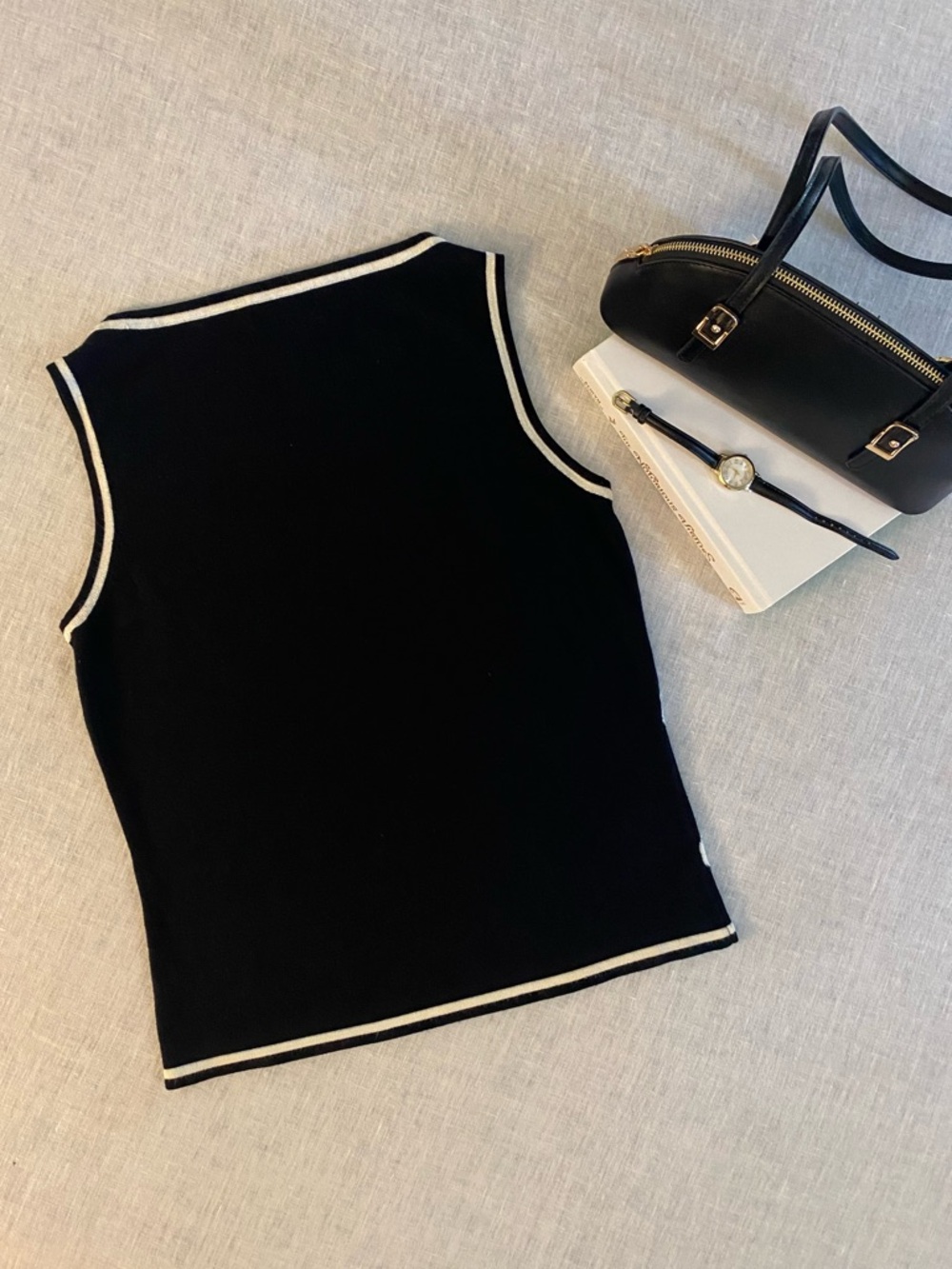 Preppy Tank Top 📓♠️🗝️ - Picture 4 of 6